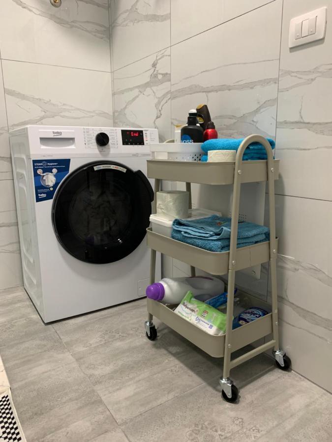 Lovely 1-Bedroom Condo In Tirana Wifi-Netflix-Ac エクステリア 写真